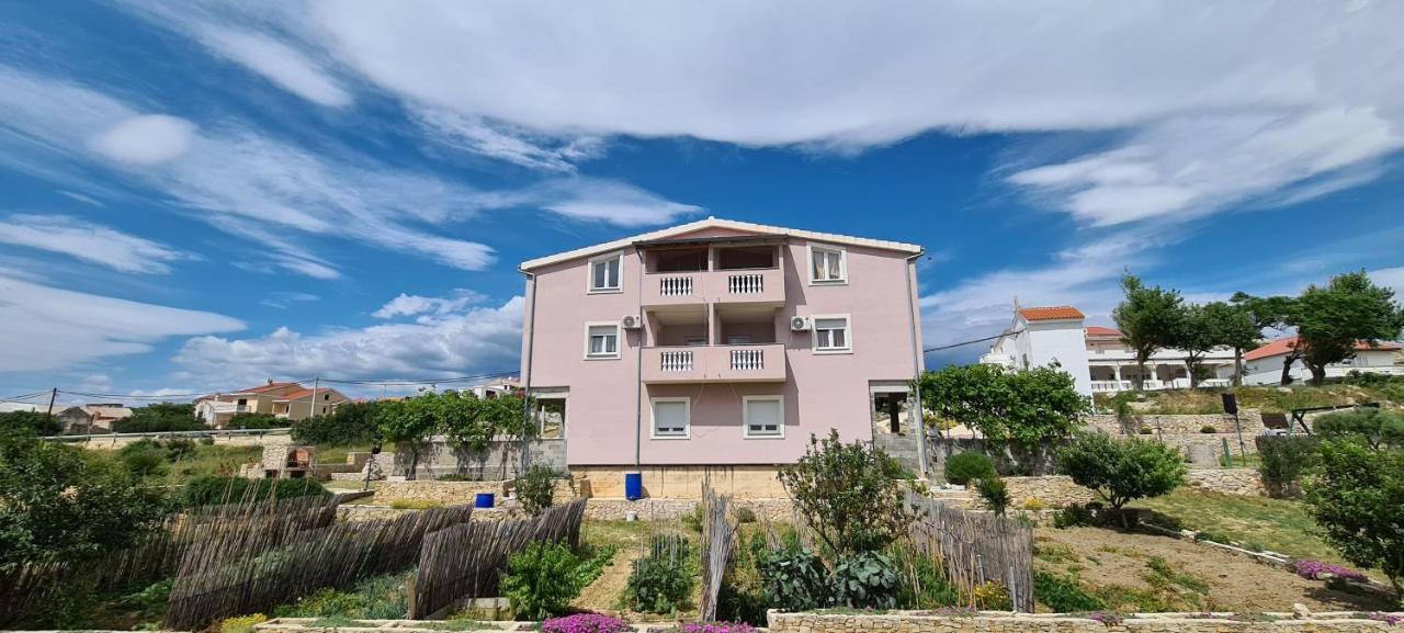 Apartmani Cesar 利缇纳 外观 照片