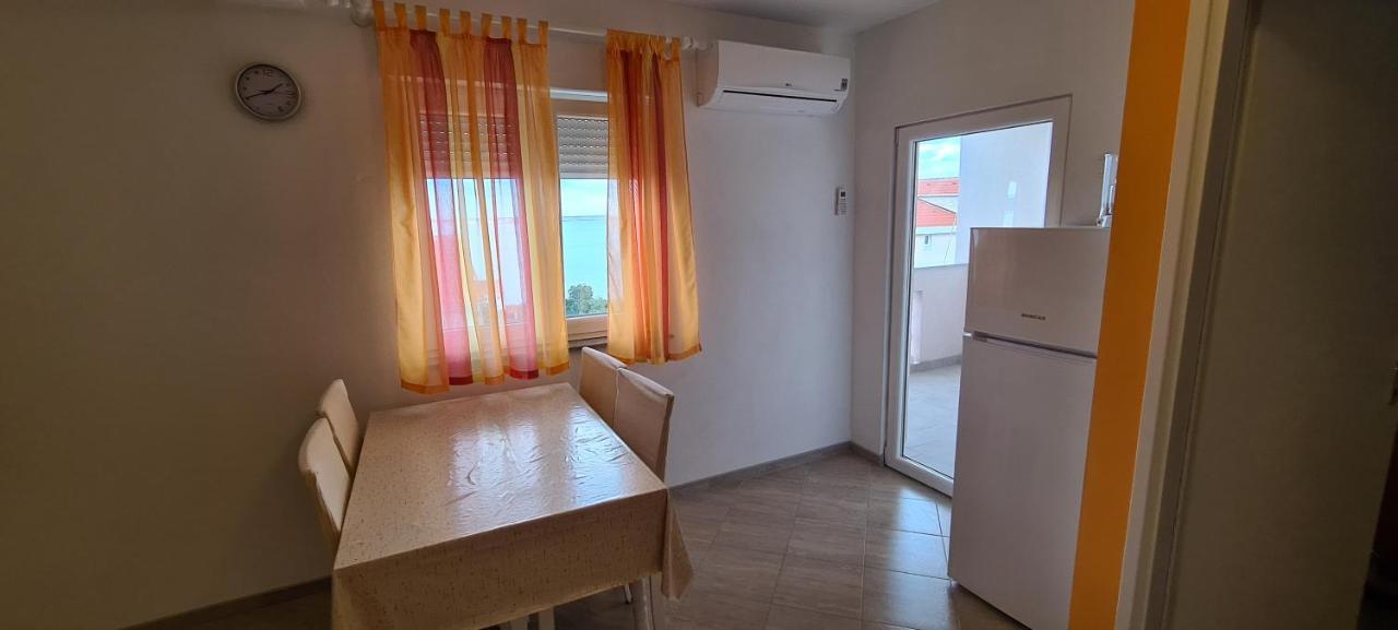 Apartmani Cesar 利缇纳 外观 照片