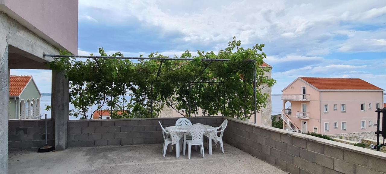 Apartmani Cesar 利缇纳 外观 照片